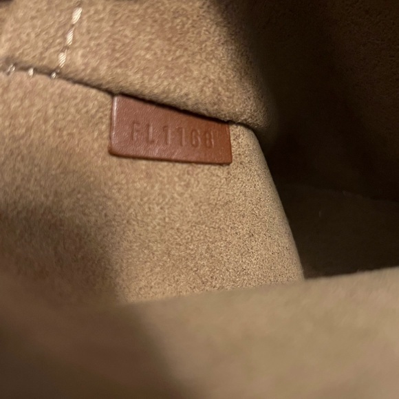 Louis Vuitton Marignan Gently used - Picture 4 of 15